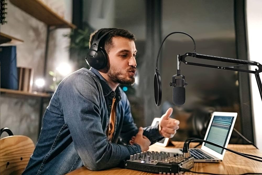 USB Dynamic Broadcast Microphone with Boom Arm and XLR Cable I2135