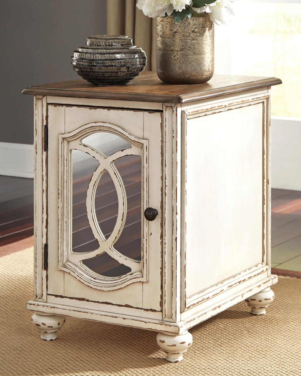 Chairside End Table with Storage K3940