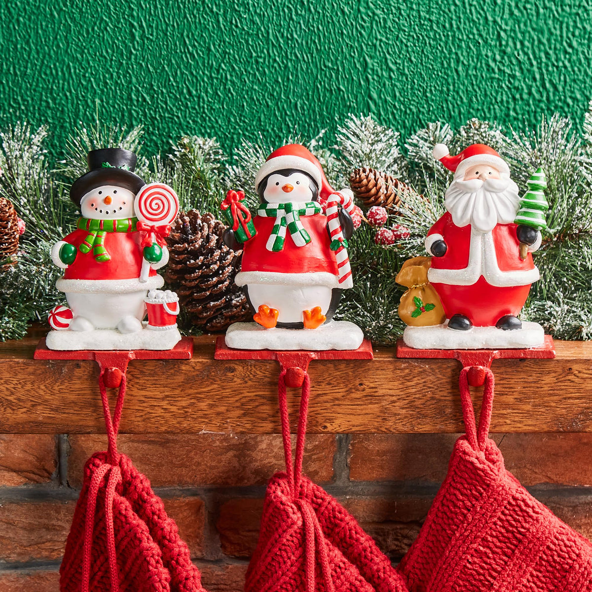 Set of 3 Christmas Stocking Holders A809556
